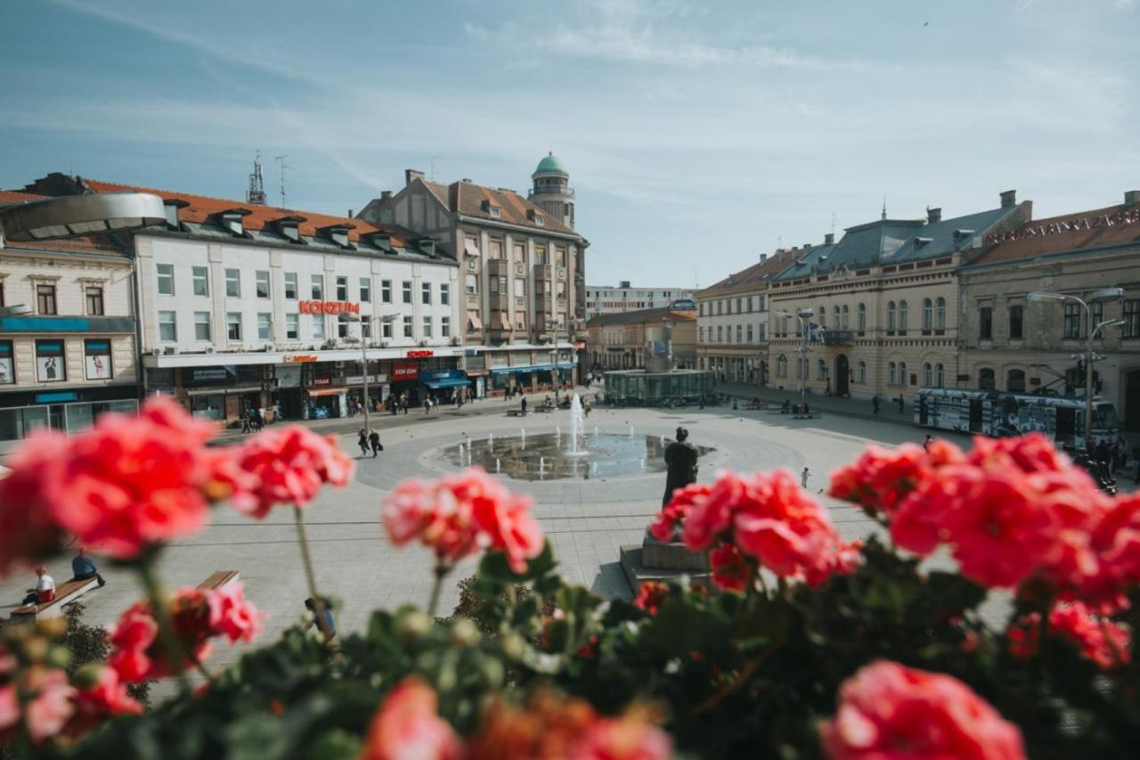 Hotel Central Osijek Eksteriør billede